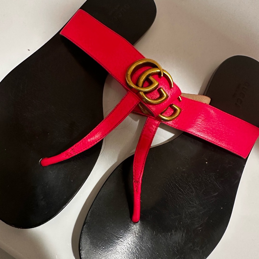 Gucci Pink and Black Sandals with Iconic GG Logo